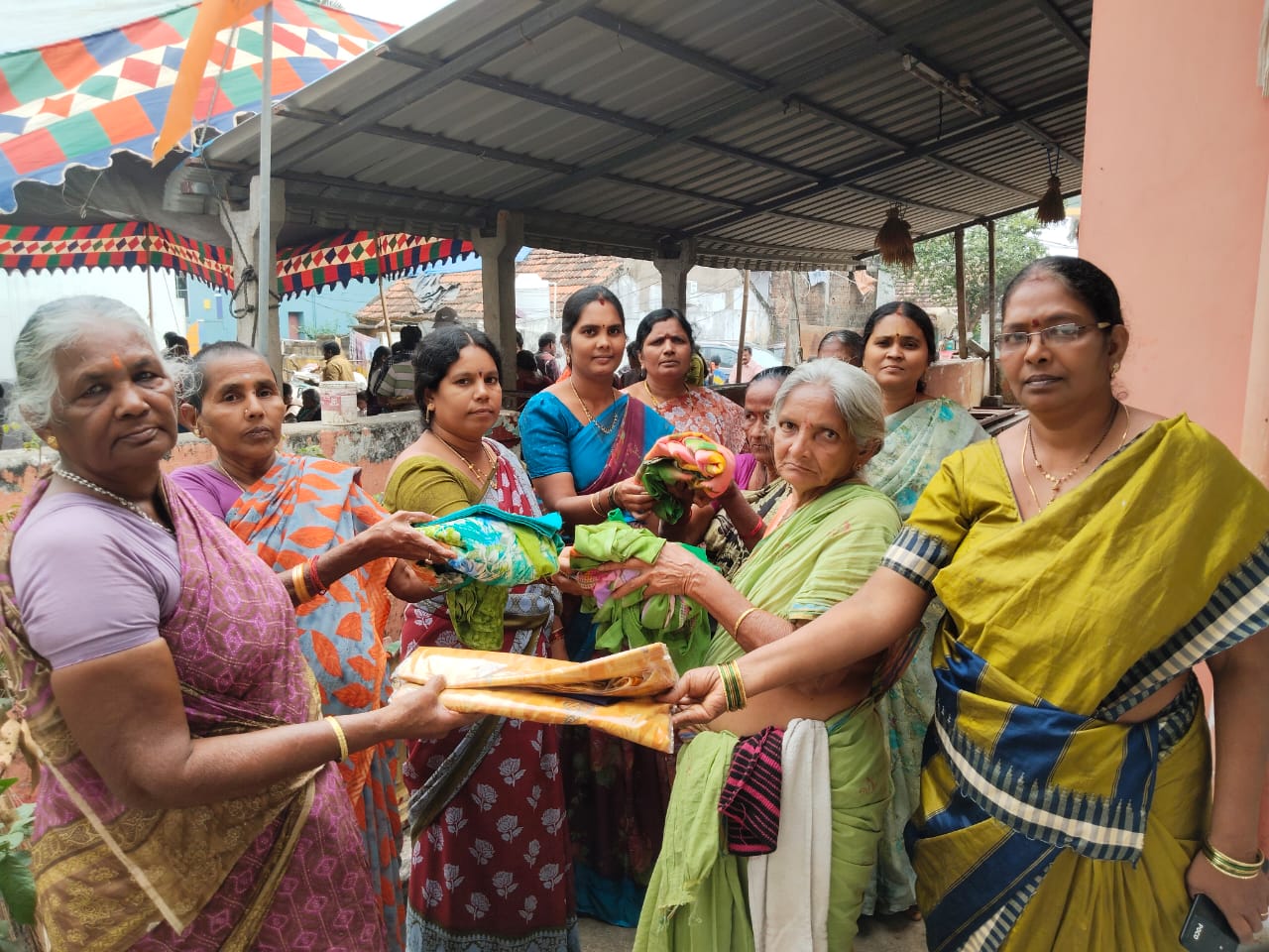 Vastra Danam